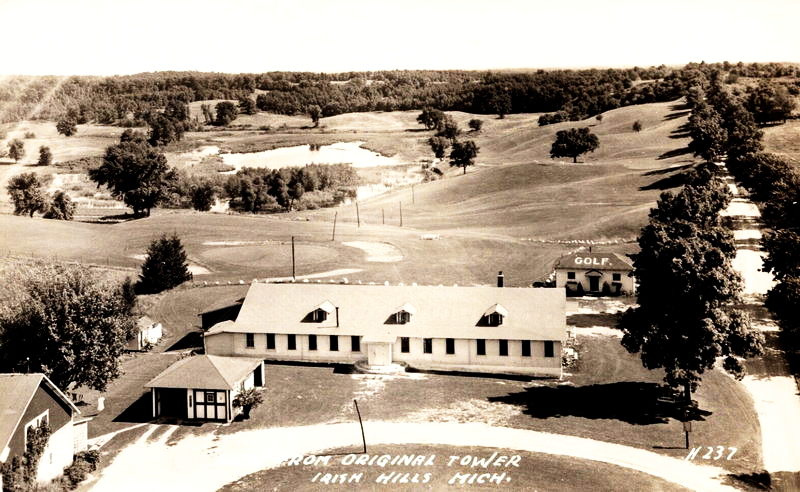 Gauci Golf Resort (Irish Hills Golf Club) - Vintage Postcard